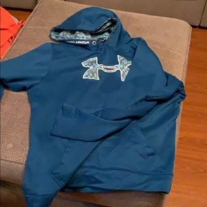 Underarmour pullover